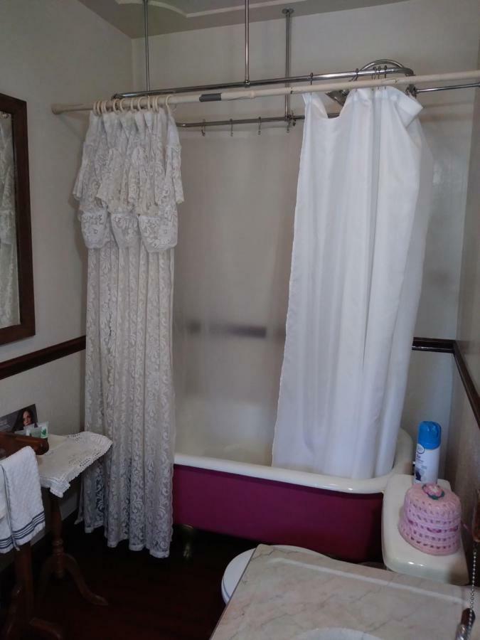 ג'יימסטאון The Palm Hotel מראה חיצוני תמונה